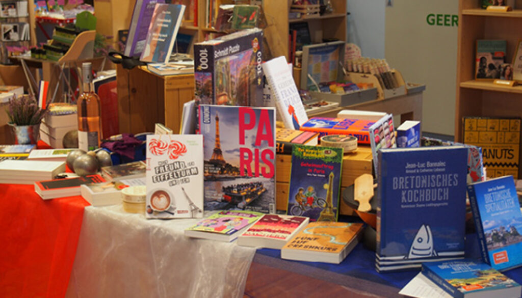 Buch Plus Holzgerlingen Frankreich 560